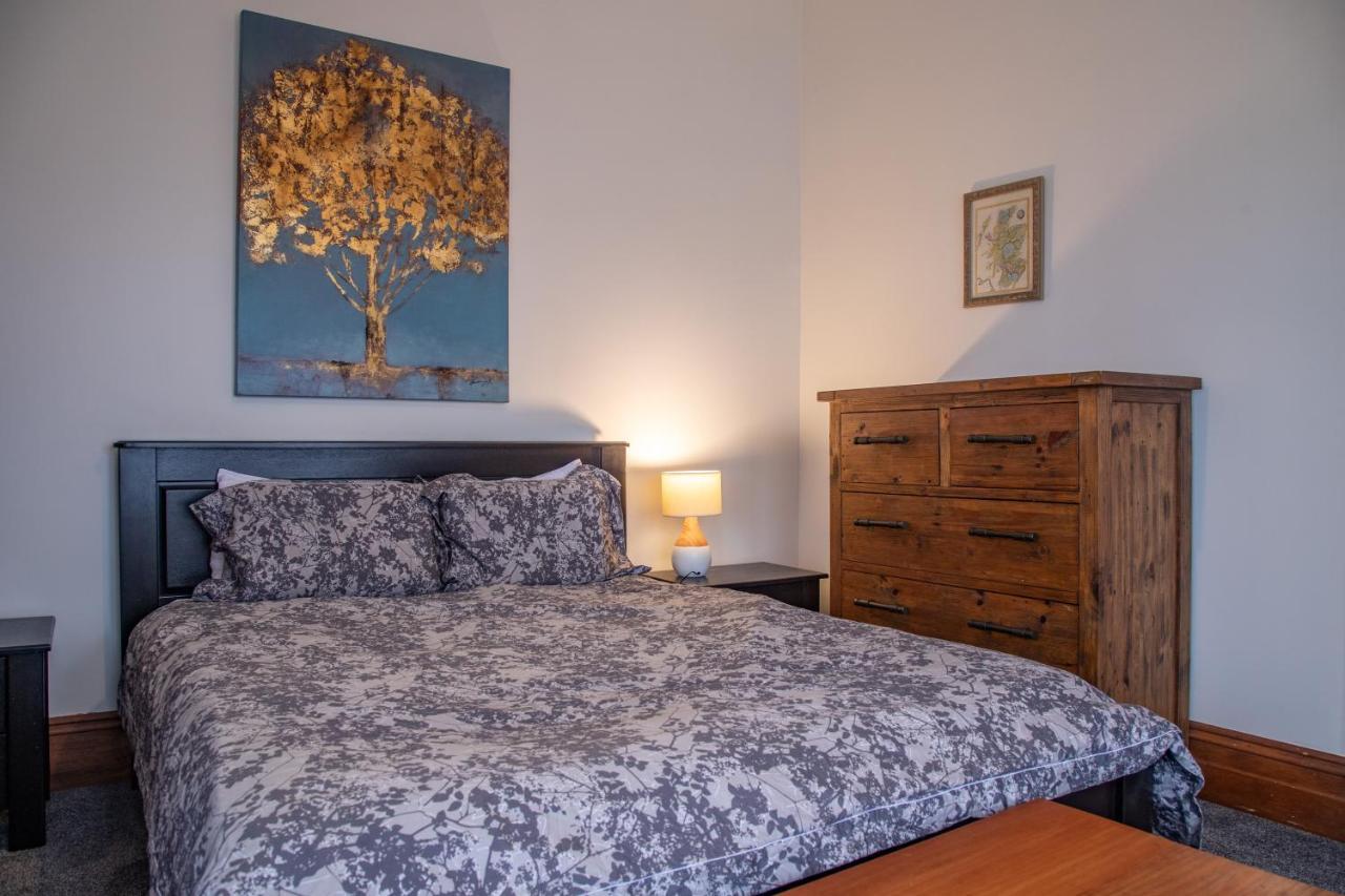 Cottage In The Heart Of Carterton Extérieur photo